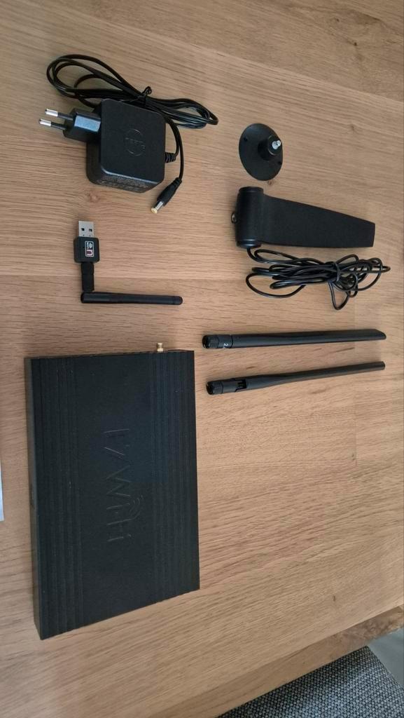 EZ-Wifi Hotspot Extender  V4, Computers en Software, WiFi-versterkers, Zo goed als nieuw, Ophalen of Verzenden