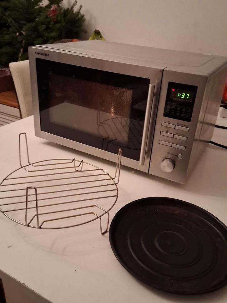 Te koop,Sharp Combi magnetron., Witgoed en Apparatuur, Magnetrons, Ophalen