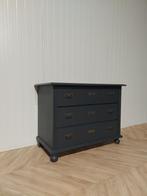 Landelijke klassieke kast, commode, dressoir, meidenkast, Antiek en Kunst, Antiek | Meubels | Kasten, Ophalen of Verzenden