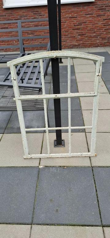 stalen stalraam beschikbaar voor biedingen