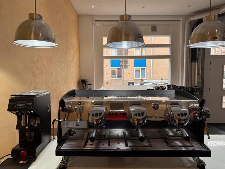 Victoria Arduino 388 T3 Black Eagle met 12 maanden garantie, Witgoed en Apparatuur, Koffiezetapparaten, Zo goed als nieuw, Espresso apparaat
