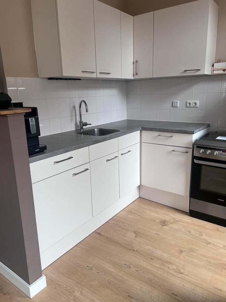 Mooie witte keuken van Bruynzeel, Huis en Inrichting, Keuken | Complete keukens, Gebruikt, Hoekkeuken, Wit, Kunststof, Ophalen of Verzenden