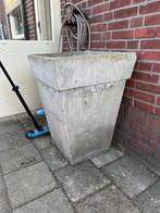 Gratis af te halen - Betonnen plantenbakken, Tuin en Terras, Bloembakken en Plantenbakken, Ophalen, Gebruikt, Minder dan 60 cm