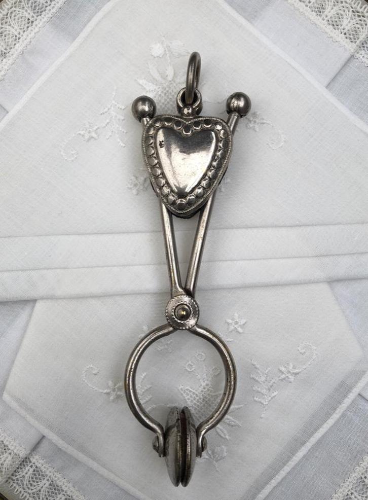 Antieke skirt lifter - Victoriaanse Rok lifter 1880, Antiek en Kunst, Antiek | Kleding en Accessoires, Dames, Ophalen of Verzenden