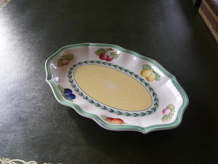 Villeroy & Boch French Garden schotel voor sauskom 24x16cm, Huis en Inrichting, Keuken | Servies, Zo goed als nieuw, Schaal of Schalen