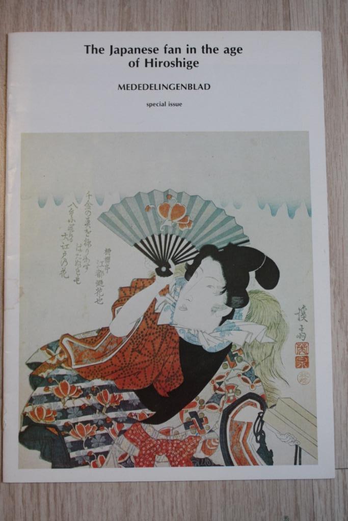 The Japanese fan in the age of Hiroshige - folder, Boeken, Kunst en Cultuur | Beeldend, Gelezen, Schilder- en Tekenkunst, Verzenden