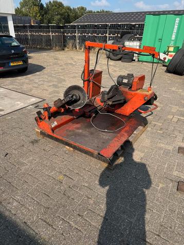 truckbanden demonteer apparaat beschikbaar voor biedingen