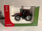 Valtra T190 Rood UH, Hobby en Vrije tijd, Modelauto's | 1:32, Ophalen of Verzenden, Zo goed als nieuw, Tractor of Landbouw, Universal Hobbies