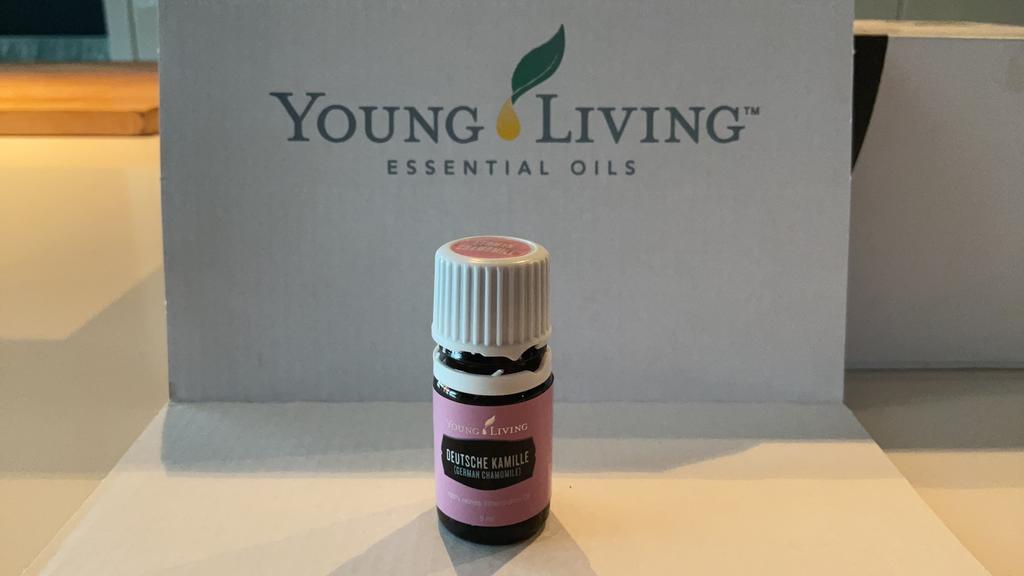 Young Living German Chamomile 5 ml 1/2 vol, Ophalen of Verzenden, Gebruikt, Aroma