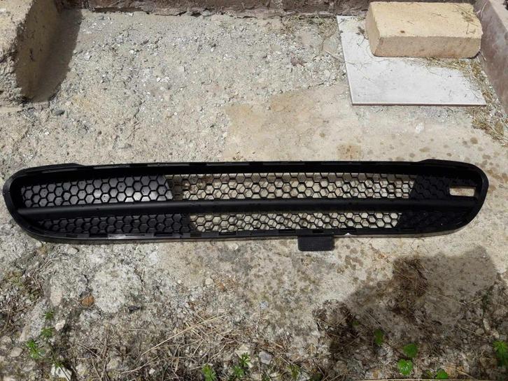 Peugeot 106 II Bumpergrille Grille NIEUW ORIGINEEL 7414G2, Auto diversen, Auto-accessoires, Nieuw, Verzenden