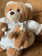 Anna Club Pluch beer met 2 babys Leather Label serie, Ophalen of Verzenden, Zo goed als nieuw, Beer