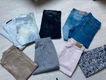 Diverse broeken en jeans maat XS en S beschikbaar voor biedingen
