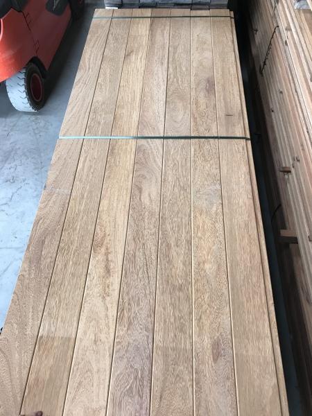 PARTIJ ZEER ZWAAR (28mm) EXCLUSIEF TERRAS ANGELIM 28X140X425, Tuin en Terras, Terrasdelen en Vlonders, Nieuw, Hout, Ophalen of Verzenden