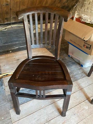 Koloniale stoelen 4 stuks (tafel is al verkocht) beschikbaar voor biedingen