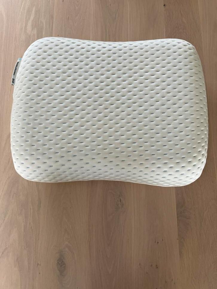 IKEA Ramslöksmal ergonomisch kussen - Nieuw!, Huis en Inrichting, Slaapkamer | Beddengoed, Nieuw, Kussen, Eenpersoons, Wit, Ophalen of Verzenden