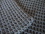 woondeken / plaid handgemaakt antraciet grijs 142 x 134 cm., Huis en Inrichting, Woonaccessoires | Plaids en Woondekens, Ophalen of Verzenden