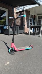 Blunt Envy S3 roze-blauw / als nieuw, Fietsen en Brommers, Steps, Ophalen, Zo goed als nieuw, Gewone step