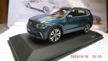 Volkswagen Tiguan L 1:43