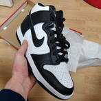 Nike dunk high panda 42, Nieuw, Ophalen of Verzenden