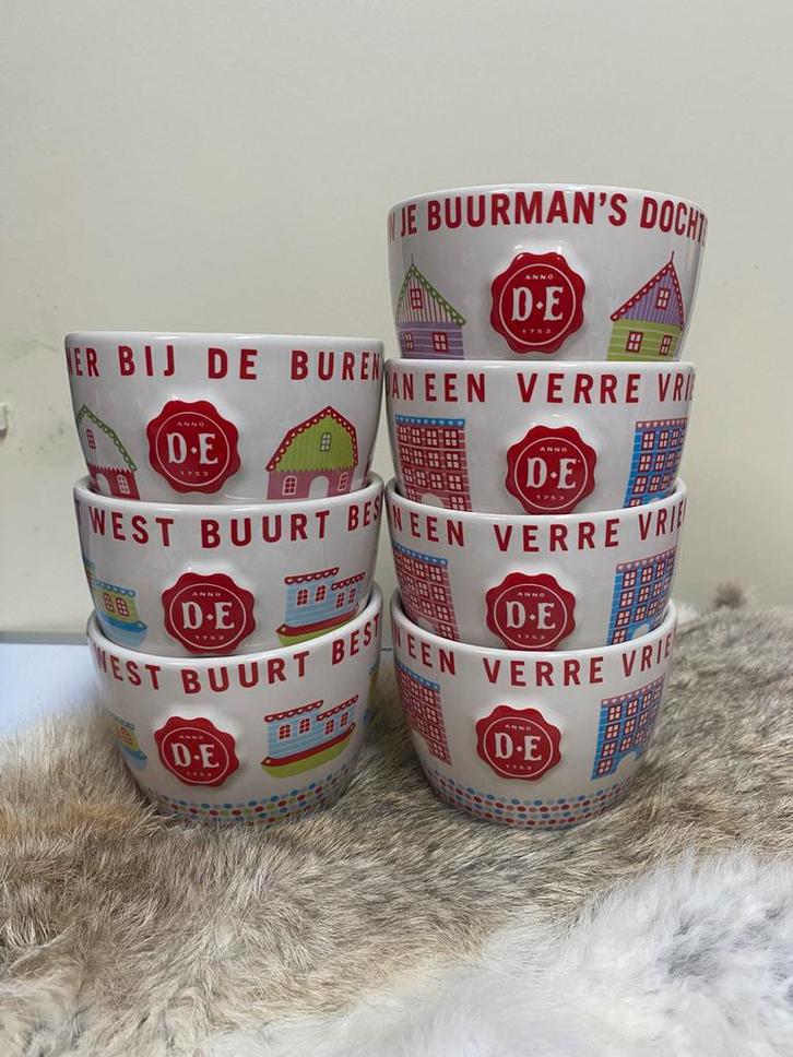 Douwe Egberts burendag mokken bekers 7x, Huis en Inrichting, Keuken | Servies, Nieuw, Kop(pen) en/of Schotel(s), Overige stijlen