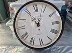 Hangklok., Huis en Inrichting, Ophalen of Verzenden, Zo goed als nieuw, Analoog, Wandklok