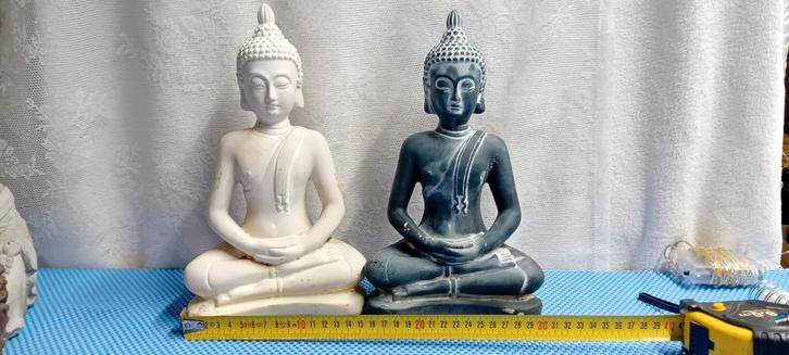 9 Boeddha beelden 5€, Tuin en Terras, Tuinbeelden, Gebruikt, Boeddhabeeld, Ophalen of Verzenden