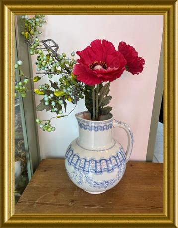 Mooie aardewerk kan, blauw wit, Maastricht, Diane beschikbaar voor biedingen