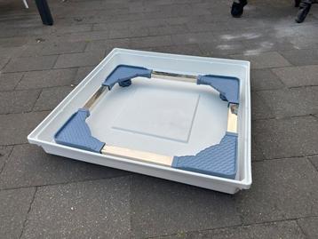Wasmachine lekbak + verhoger beschikbaar voor biedingen