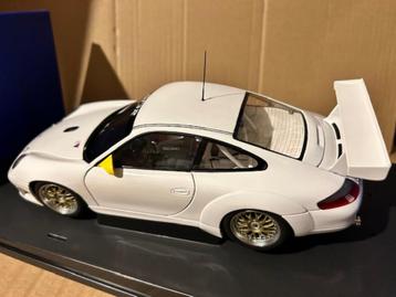 Porsche 996 GT3R Autoart 1/18 beschikbaar voor biedingen