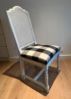 Stoel met stijlvol blauw-wit geruit patroon, Ophalen, Blauw, Zo goed als nieuw, Eén
