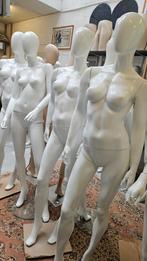 Hoogglans dames etalagepoppen paspoppen, Ophalen