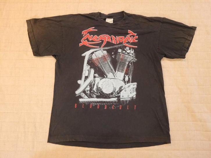 NEMBRIONIC Bloodcult Vintage 1997 T Shirt XL Zwart Metal OP, Verzamelen, Muziek, Artiesten en Beroemdheden, Gebruikt, Kleding