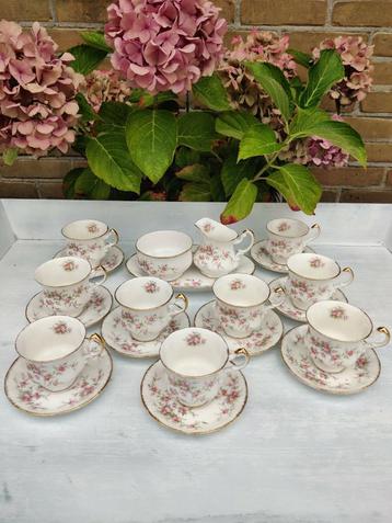 Vintage koffieservies Paragon "Victoriana Rose"  beschikbaar voor biedingen
