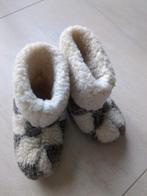 Sloffen wol, Ophalen of Verzenden, Zo goed als nieuw, Pantoffels of Sloffen