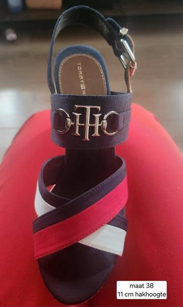 Tommy Hilfiger ORIGINEEL schoenen
z.g.a.n. beschikbaar voor biedingen