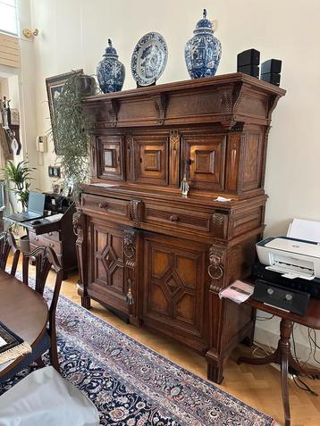 17e eeuwse antieke kast dordrecht beschikbaar voor biedingen