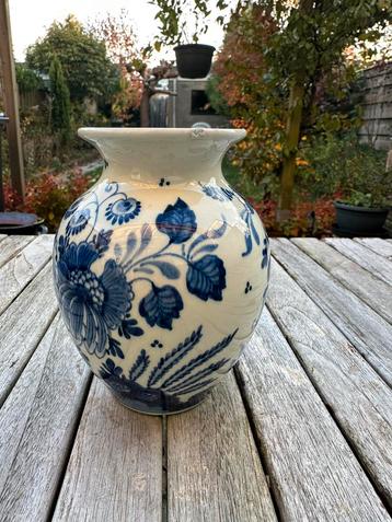 Antiek Delfts Blauw vaasje, gerepareerd beschikbaar voor biedingen