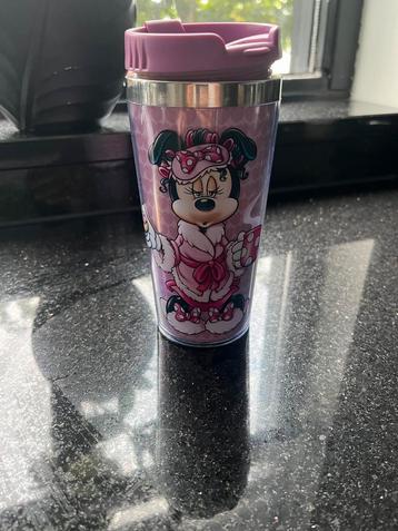 Thermosbeker met Minnie Mouse beschikbaar voor biedingen