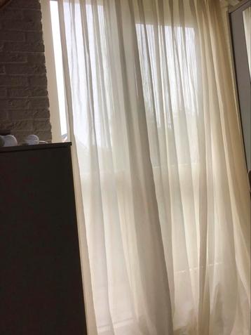 In Between Gordijnen beschikbaar voor biedingen