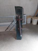 antieke waterpomp op plank, Antiek en Kunst, Ophalen, Koper