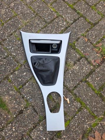 Tunnel afdekking BMW 3 serie, 2004-2009, E87,90 en 91 beschikbaar voor biedingen