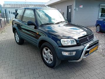 Toyota Funcruiser 2.0 I Rav4 4WD 1999 Zwart TREKHAAK! AIRCO! beschikbaar voor biedingen