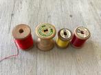 4 houten klosjes, naaigaren, vintage naaigaren, Ophalen of Verzenden, Gebruikt, Garen of Naald(en)