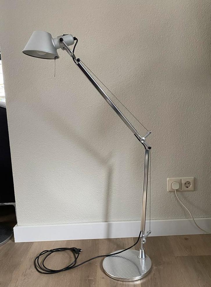 Tolomeo Artemide bureaulamp aluminium, Huis en Inrichting, Lampen | Overige, Zo goed als nieuw, Ophalen