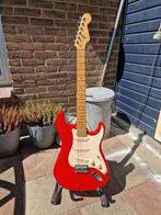 Fender stratocaster fiesta red, Muziek en Instrumenten, Snaarinstrumenten | Gitaren | Elektrisch, Ophalen, Zo goed als nieuw, Fender