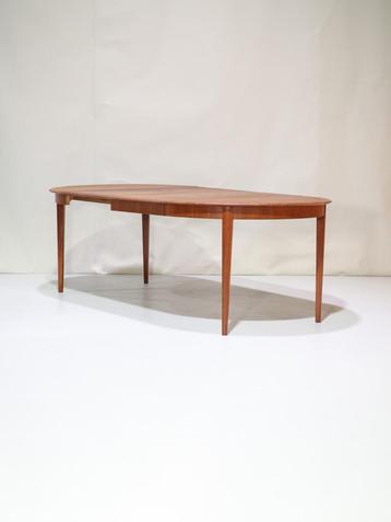 Uitschuifbare eettafel rond ovaal teak Deens vintage beschikbaar voor biedingen