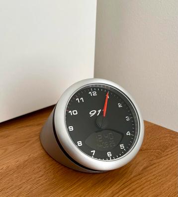 Porsche 911 Tabletop Alarm Clock beschikbaar voor biedingen