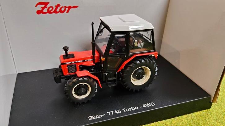 Zetor 7745 Turbo Universal hobbies., Hobby en Vrije tijd, Modelauto's | 1:32, Nieuw, Tractor of Landbouw, Universal Hobbies, Ophalen of Verzenden