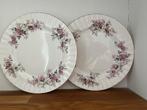 2 vintage ontbijtbordjes Lavender Rose Royal Albert, Ophalen of Verzenden, Zo goed als nieuw, Porselein, Kop en/of schotel