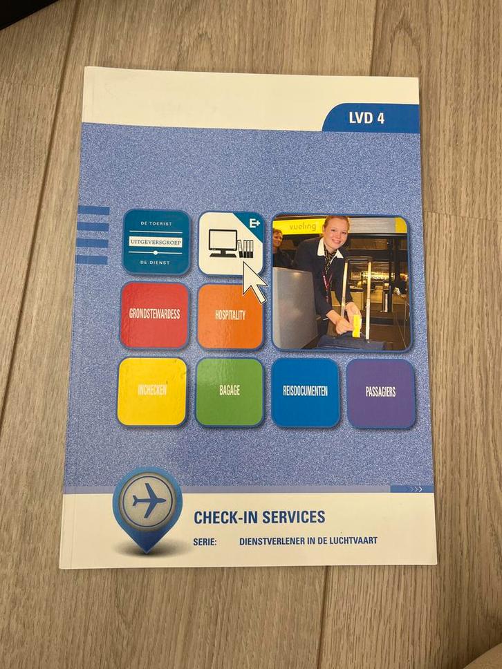 LVD 4 Check-in Services - Dienstverlener Luchtvaart, Boeken, Studieboeken en Cursussen, Gelezen, MBO, Ophalen of Verzenden